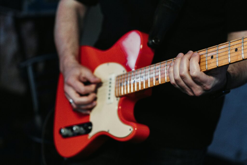 Guitarra Dolphin é boa vale a pena